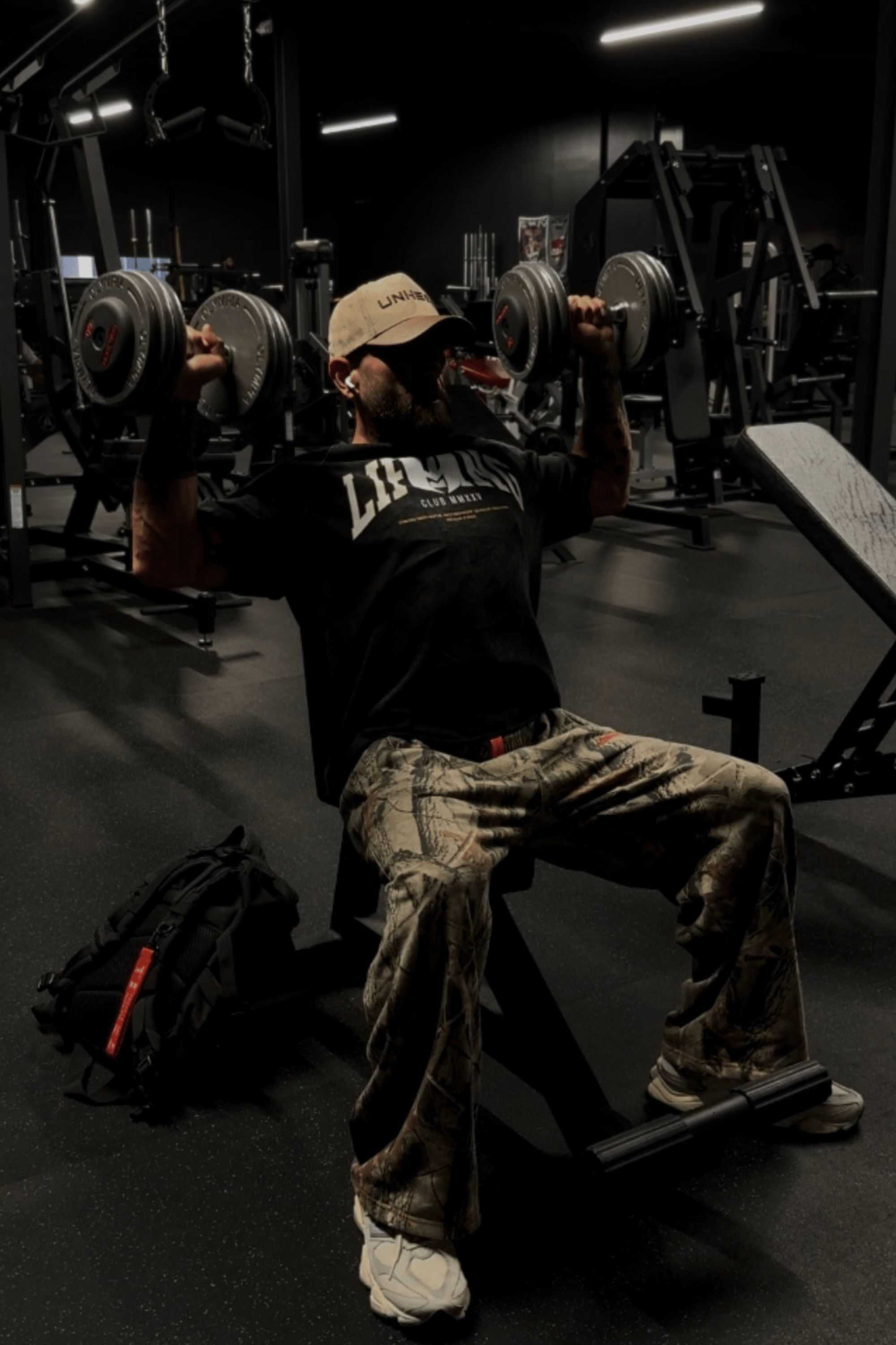 LIFTING CLUB MMXXV— Mineral Wash Raw Edge Oversize Tee - UNHERD